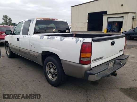 1999 Chevrolet Silverado 1500 LS z VIN 2GCEC19T7X1259812, wystawiony jako Copart lot #71826545 z przebiegiem Nie podano mil oraz Szkoda całkowita • Salvage title. Historia ofert i sprzedaży dostępna na DreamBid. Obrazek 2.