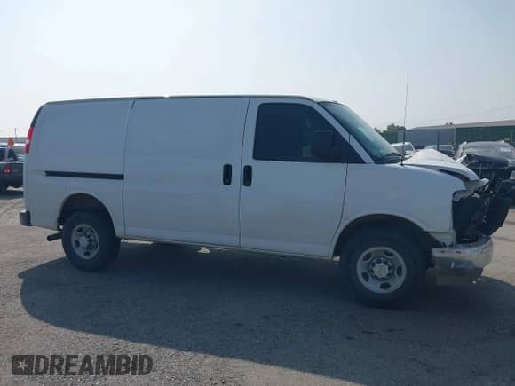 2024 Chevrolet Express Cargo with VIN 1GCWGAFP2R1279801, listed as a IAAI auction lot 42235836 with 11,611 mi miles and . Bid and sale history available at DreamBid. Image 14.
