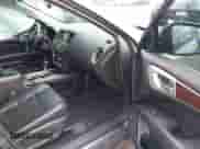 2016 Nissan Pathfinder S z VIN 5N1AR2MN6GC619315, wystawiony jako IAAI lot #41732515 z przebiegiem 171 240 mil mil oraz . Historia ofert i sprzedaży dostępna na DreamBid. Obrazek 5.