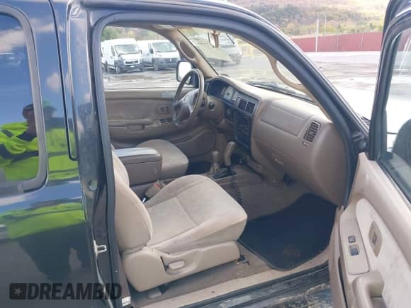 2003 Toyota Tacoma z VIN 5TEHN72N53Z249453, wystawiony jako IAAI lot #43472155 z przebiegiem 162 053 mil mil oraz . Historia ofert i sprzedaży dostępna na DreamBid. Obrazek 5.