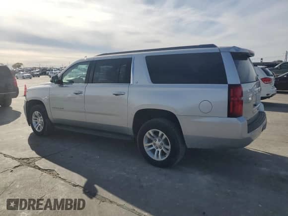 2018 Chevrolet Suburban LT с VIN 1GNSCHKC3JR389677, выставлен на аукционе Copart как лот 83560834 с пробегом 78 561 миль миль и Списание • Salvage title. История ставок и продаж доступна на DreamBid. Изображение 2.