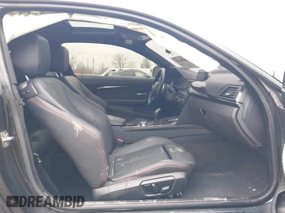 2014 BMW 4 Series 435i z VIN WBA3R1C59EF729230, wystawiony jako IAAI lot #41924478 z przebiegiem 109 357 mil mil oraz . Historia ofert i sprzedaży dostępna na DreamBid. Obrazek 5.