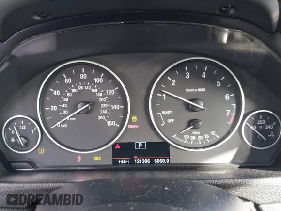 2015 BMW 4 Series 428i xDrive с VIN WBA4C9C55FD331207, выставлен на аукционе IAAI как лот 41636906 с пробегом 131 306 миль миль и . История ставок и продаж доступна на DreamBid. Изображение 7.