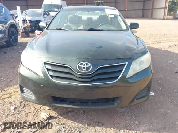 2010 Toyota Camry z VIN 4T1BF3EK9AU563024, wystawiony jako IAAI lot #42859800 z przebiegiem 119 802 mil mil oraz . Historia ofert i sprzedaży dostępna na DreamBid. Obrazek 12.