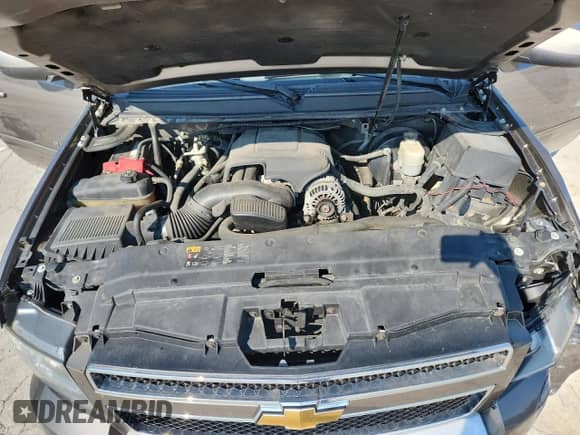 2011 Chevrolet Avalanche LT z VIN 3GNTKFE32BG248446, wystawiony jako Copart lot #63281005 z przebiegiem 152 330 mil mil oraz Szkoda całkowita • Salvage title. Historia ofert i sprzedaży dostępna na DreamBid. Obrazek 11.