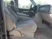 2003 Chevrolet Tahoe LT z VIN 1GNEC13Z03R318933, wystawiony jako IAAI lot #41828148 z przebiegiem 192 851 mil mil oraz . Historia ofert i sprzedaży dostępna na DreamBid. Obrazek 5.