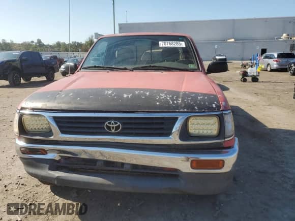 1995 Toyota Tacoma z VIN 4TAUN53B9SZ077425, wystawiony jako Copart lot #70768285 z przebiegiem 124 789 mil mil oraz Czysty tytuł • Clean title. Historia ofert i sprzedaży dostępna na DreamBid. Obrazek 5.
