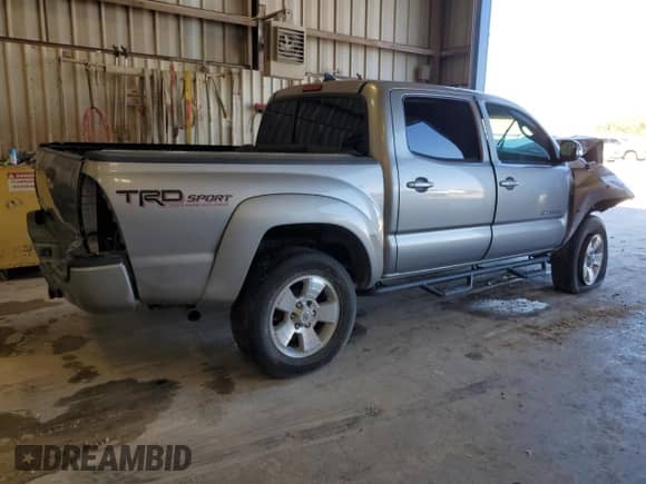 2014 Toyota Tacoma PreRunner with VIN 3TMJU4GN4EM173574, listed as a Copart auction lot 90231655 with 119,170 mi miles and Clean title. Bid and sale history available at DreamBid. Image 3.