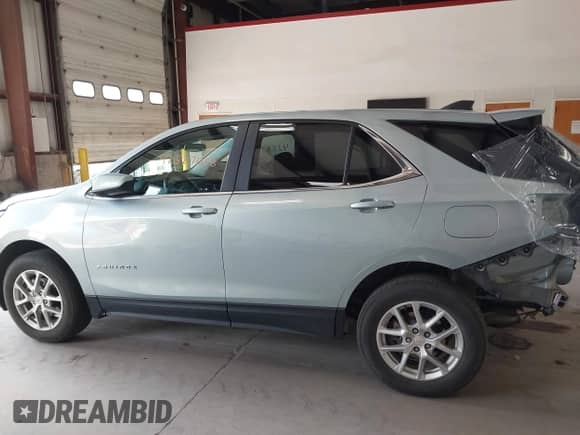 2022 Chevrolet Equinox LT с VIN 2GNAXUEV1N6141239, выставлен на аукционе IAAI как лот 42587058 с пробегом 33 144 миль миль и . История ставок и продаж доступна на DreamBid. Изображение 14.