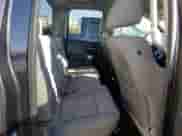 2015 Chevrolet Silverado 1500 LT z VIN 1GCVKREHXFZ239577, wystawiony jako Copart lot #82581155 z przebiegiem 160 838 mil mil oraz Czysty tytuł • Clean title. Historia ofert i sprzedaży dostępna na DreamBid. Obrazek 10.