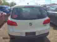 2014 Volkswagen Tiguan S с VIN WVGBV3AX3EW579136, выставлен на аукционе IAAI как лот 43344861 с пробегом 103 080 миль миль и . История ставок и продаж доступна на DreamBid. Изображение 16.