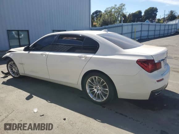 2015 BMW 7 Series 740Li with VIN WBAYE4C51FD946738, listed as a Copart auction lot 66308395 with Not provided miles and Salvage title. Bid and sale history available at DreamBid. Image 2.