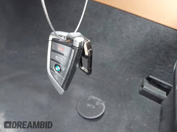 2020 BMW 7 Series 740i with VIN WBA7T2C0XLGL17192, listed as a IAAI auction lot 41499724 with 80,783 mi miles and . Bid and sale history available at DreamBid. Image 11.