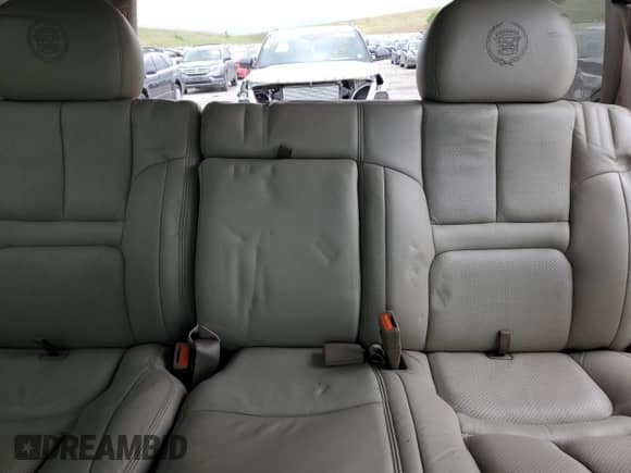 2000 Cadillac Escalade с VIN 1GYEK13R4YR120238, выставлен на аукционе Copart как лот 61397315 с пробегом 95 906 миль миль и Списание • Salvage title. История ставок и продаж доступна на DreamBid. Изображение 10.