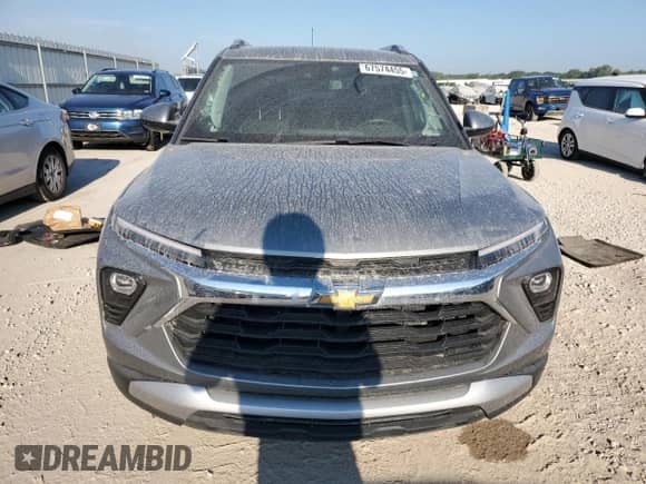2024 Chevrolet TrailBlazer LT с VIN KL79MRSL8RB099737, выставлен на аукционе Copart как лот 67574455 с пробегом 24 872 миль миль и Списание • Salvage title. История ставок и продаж доступна на DreamBid. Изображение 5.