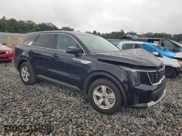 2024 Kia Sorento LX with VIN 5XYRG4JC5RG300899, listed as a Copart auction lot 64647465 with 17,935 mi miles and Salvage title. Bid and sale history available at DreamBid. Image 4.