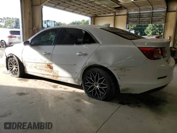 2015 Chevrolet Malibu LT с VIN 1G11D5SL1FF249421, выставлен на аукционе Copart как лот 86858735 с пробегом 221 022 миль миль и Списание • Salvage title. История ставок и продаж доступна на DreamBid. Изображение 2.