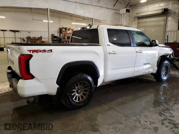 2025 Toyota Tundra SR5 с VIN 5TFLA5DBXSX269443, выставлен на аукционе Copart как лот 84546195 с пробегом 19 842 миль миль и Списание • Salvage title. История ставок и продаж доступна на DreamBid. Изображение 3.