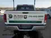 2017 Ram 1500 Big Horn z VIN 1C6RR7LT7HS822264, wystawiony jako Copart lot #80987555 z przebiegiem 223 696 mil mil oraz Szkoda całkowita • Salvage title. Historia ofert i sprzedaży dostępna na DreamBid. Obrazek 6.