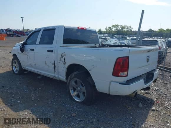 2012 Ram 1500 Express z VIN 1C6RD6KT4CS157701, wystawiony jako IAAI lot #43211967 z przebiegiem 189 672 mil mil oraz . Historia ofert i sprzedaży dostępna na DreamBid. Obrazek 3.