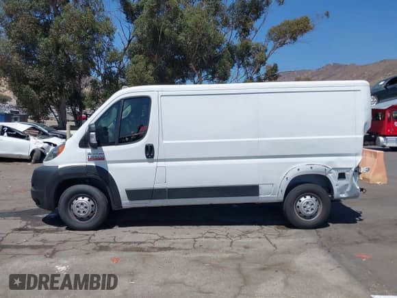 2019 Ram ProMaster Cargo with VIN 3C6TRVAG2KE505731, listed as a IAAI auction lot 42843646 with 42,895 mi miles and . Bid and sale history available at DreamBid. Image 15.