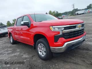 2025 Chevrolet Silverado 1500 LT z VIN 1GCUKDEDXSZ131935, wystawiony jako IAAI lot #43191083 z przebiegiem 16 485 mil mil oraz . Historia ofert i sprzedaży dostępna na DreamBid. Obrazek 1.