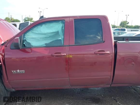 2015 Chevrolet Silverado 1500 LT с VIN 1GCRCREC0FZ173124, выставлен на аукционе IAAI как лот 42499088 с пробегом 243 132 миль миль и . История ставок и продаж доступна на DreamBid. Изображение 14.