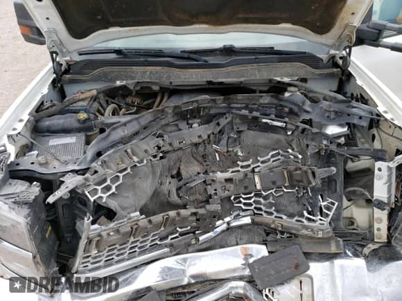 2019 Chevrolet Silverado 2500HD Work Truck z VIN 1GC1KREG9KF149015, wystawiony jako Copart lot #69301074 z przebiegiem 190 327 mil mil oraz Szkoda całkowita • Salvage title. Historia ofert i sprzedaży dostępna na DreamBid. Obrazek 11.