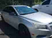 2011 Chevrolet Cruze 2LT z VIN 1G1PG5S99B7146273, wystawiony jako IAAI lot #42901037 z przebiegiem 204 129 mil mil oraz . Historia ofert i sprzedaży dostępna na DreamBid. Obrazek 6.