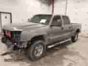 2007 Chevrolet Silverado 2500HD LT3 z VIN 1GCHK23U47F156184, wystawiony jako IAAI lot #41434700 z przebiegiem 284 091 mil mil oraz . Historia ofert i sprzedaży dostępna na DreamBid. Obrazek 2.