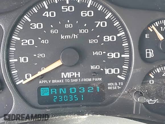 2002 Chevrolet Tahoe Z71 z VIN 1GNEK13Z42R256342, wystawiony jako IAAI lot #41838869 z przebiegiem 230 351 mil mil oraz . Historia ofert i sprzedaży dostępna na DreamBid. Obrazek 15.