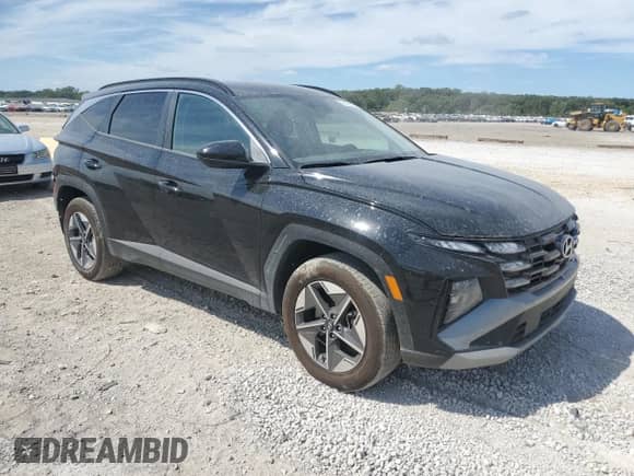 2025 Hyundai Tucson SEL with VIN 5NMJBCDE0SH479643, listed as a Copart auction lot 70169335 with 15,701 mi miles and Salvage title. Bid and sale history available at DreamBid. Image 4.