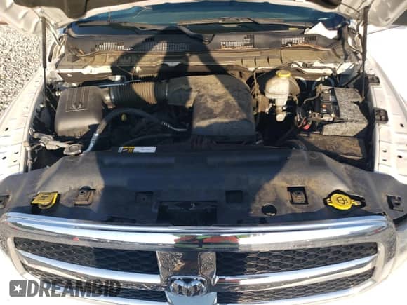 2018 Ram 1500 SLT z VIN 1C6RR6GG6JS317409, wystawiony jako Copart lot #69122885 z przebiegiem 120 898 mil mil oraz Szkoda całkowita • Salvage title. Historia ofert i sprzedaży dostępna na DreamBid. Obrazek 11.