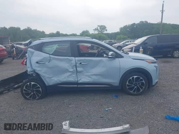 2023 Chevrolet Bolt EUV Premier z VIN 1G1FZ6S07P4119983, wystawiony jako IAAI lot #42337160 z przebiegiem 13 166 mil mil oraz . Historia ofert i sprzedaży dostępna na DreamBid. Obrazek 14.