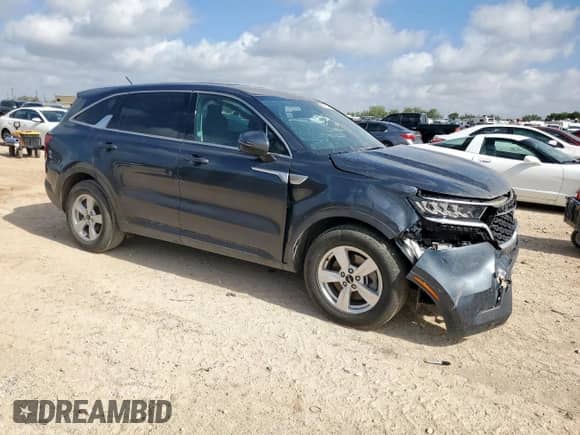 2023 Kia Sorento LX with VIN 5XYRG4LC1PG197054, listed as a Copart auction lot 66399135 with 47,389 mi miles and Salvage title. Bid and sale history available at DreamBid. Image 4.