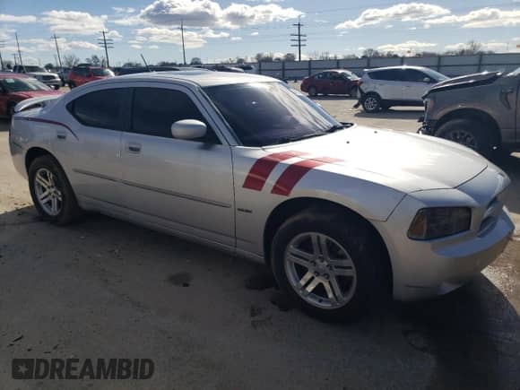 2008 Dodge Charger R/T with VIN 2B3LK53H88H271676, listed as a Copart auction lot 46835215 with 115,967 mi miles and Clean title. Bid and sale history available at DreamBid. Image 4.