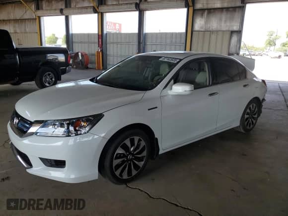 2014 Honda Accord Touring с VIN 1HGCR6F73EA001205, выставлен на аукционе Copart как лот 82162835 с пробегом 76 330 миль миль и Списание • Salvage title. История ставок и продаж доступна на DreamBid. Изображение 1.