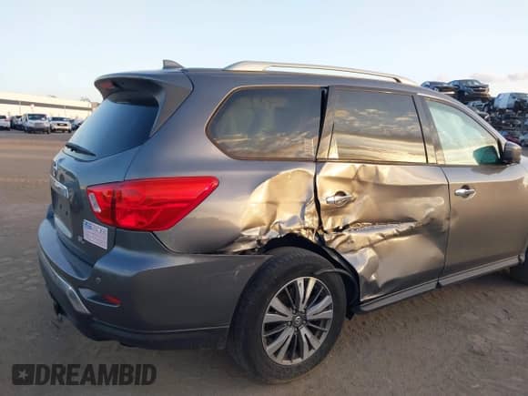 2019 Nissan Pathfinder SV z VIN 5N1DR2MN2KC594760, wystawiony jako IAAI lot #41802681 z przebiegiem 123 604 mil mil oraz . Historia ofert i sprzedaży dostępna na DreamBid. Obrazek 6.