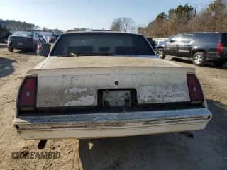 1986 Chevrolet Monte Carlo Sport с VIN 1G1GZ37G0GR109100, выставлен на аукционе Copart как лот 42387345 с пробегом Не указан миль и На запчасти • Non repairable. История ставок и продаж доступна на DreamBid. Изображение 6.