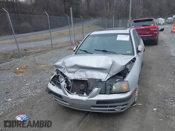 2004 Hyundai Elantra GT z VIN KMHDN56DX4U113958, wystawiony jako IAAI lot #41523198 z przebiegiem 134 270 mil mil oraz . Historia ofert i sprzedaży dostępna na DreamBid. Obrazek 12.