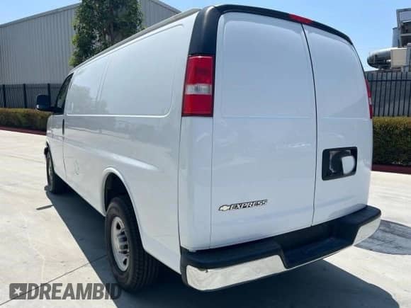2021 Chevrolet Express Cargo with VIN 1GCWGAFP2M1207828, listed as a Copart auction lot 70939385 with 81,278 mi miles and Salvage title. Bid and sale history available at DreamBid. Image 3.