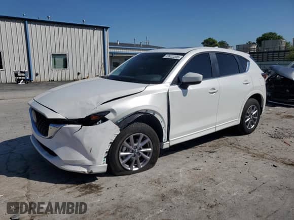2025 Mazda CX-5 S Preferred z VIN JM3KFBCL8S0538643, wystawiony jako Copart lot #83922205 z przebiegiem 4 763 mil mil oraz Szkoda całkowita • Salvage title. Historia ofert i sprzedaży dostępna na DreamBid. Obrazek 1.
