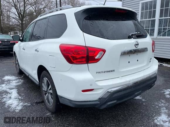 2017 Nissan Pathfinder SL with VIN 5N1DR2MM1HC652065, listed as a Copart auction lot 55113225 with 148,576 mi miles and Clean title. Bid and sale history available at DreamBid. Image 3.