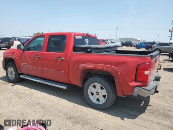 2007 Chevrolet Silverado 1500 LTZ z VIN 3GCEK13357G530160, wystawiony jako Copart lot #59669635 z przebiegiem 207 403 mil mil oraz Szkoda całkowita • Salvage title. Historia ofert i sprzedaży dostępna na DreamBid. Obrazek 2.