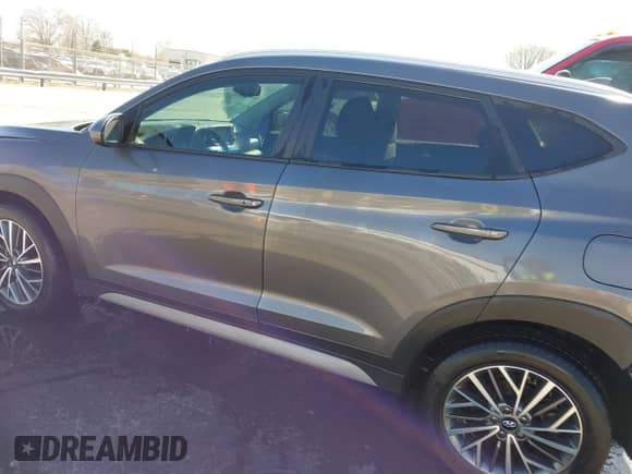 2021 Hyundai Tucson SEL with VIN KM8J33AL7MU325387, listed as a IAAI auction lot 41817205 with 19,969 mi miles and . Bid and sale history available at DreamBid. Image 15.