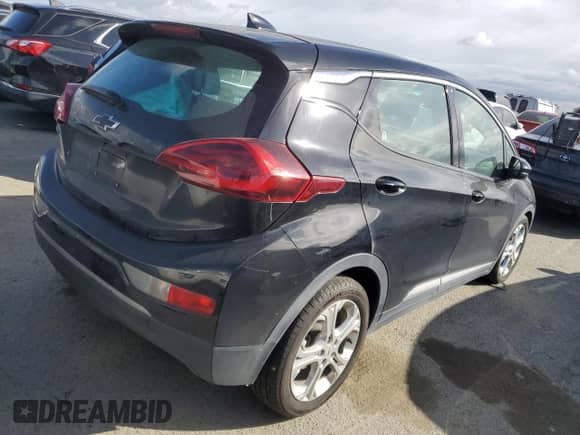 2017 Chevrolet Bolt EV LT z VIN 1G1FW6S04H4185580, wystawiony jako Copart lot #42351483 z przebiegiem 93 683 mil mil oraz . Historia ofert i sprzedaży dostępna na DreamBid. Obrazek 3.