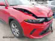 2024 Dodge Hornet R/T z VIN ZACPDFCW3R3A31053, wystawiony jako IAAI lot #41910528 z przebiegiem 12 072 mil mil oraz . Historia ofert i sprzedaży dostępna na DreamBid. Obrazek 20.