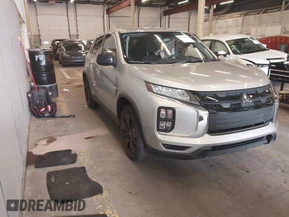 2021 Mitsubishi Outlander ES z VIN JA4ARUAU6MU027277, wystawiony jako IAAI lot #42273038 z przebiegiem 79 630 mil mil oraz . Historia ofert i sprzedaży dostępna na DreamBid. Obrazek 1.