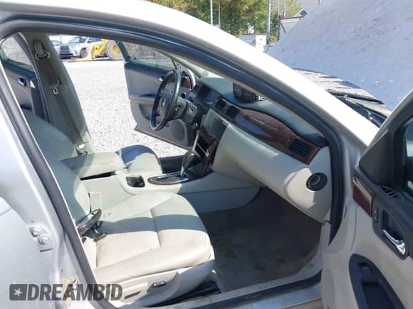 2010 Chevrolet Impala LTZ с VIN 2G1WC5EM9A1264018, выставлен на аукционе IAAI как лот 43197336 с пробегом 198 573 миль миль и . История ставок и продаж доступна на DreamBid. Изображение 5.