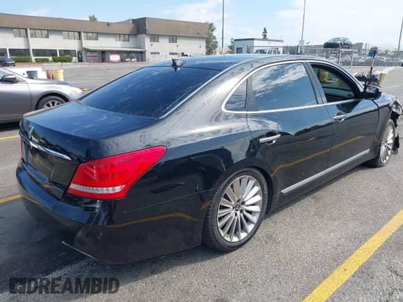 2016 Hyundai Equus Signature z VIN KMHGH4JH2GU102255, wystawiony jako IAAI lot #43273374 z przebiegiem 114 244 mil mil oraz . Historia ofert i sprzedaży dostępna na DreamBid. Obrazek 4.